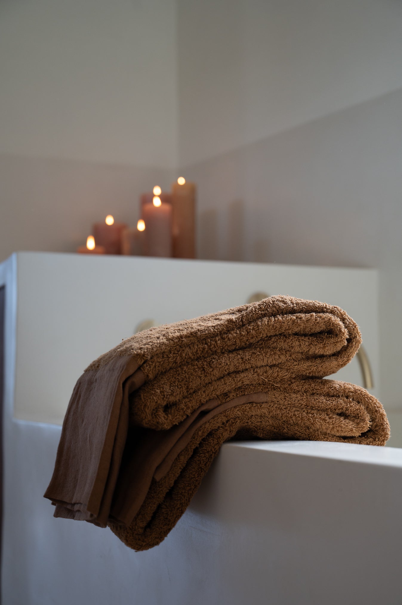 Toalla · Acabado Lino Lavado · Color Whisky