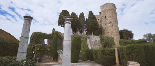 ONCE UPON A TIME THERE WAS A CASTLE...