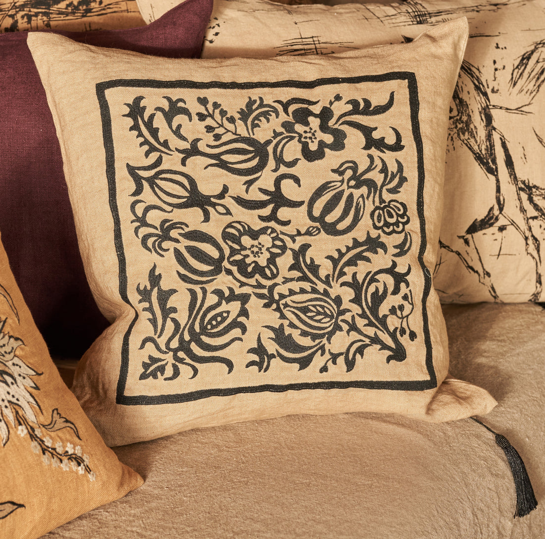 Calafia: the painter and his queen