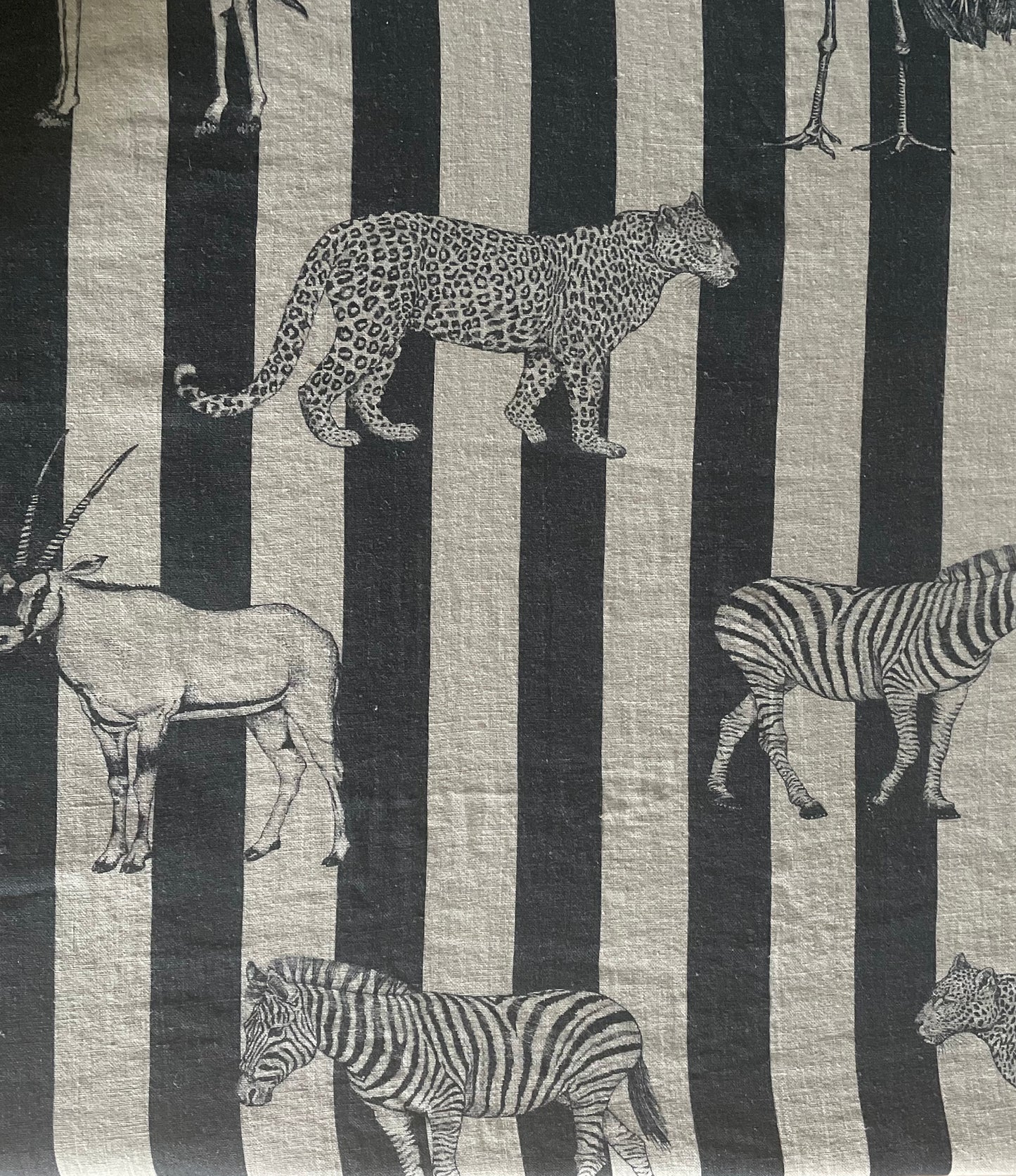 Mantel De Rayas · Puro lino lavado · Color Beige / Negro