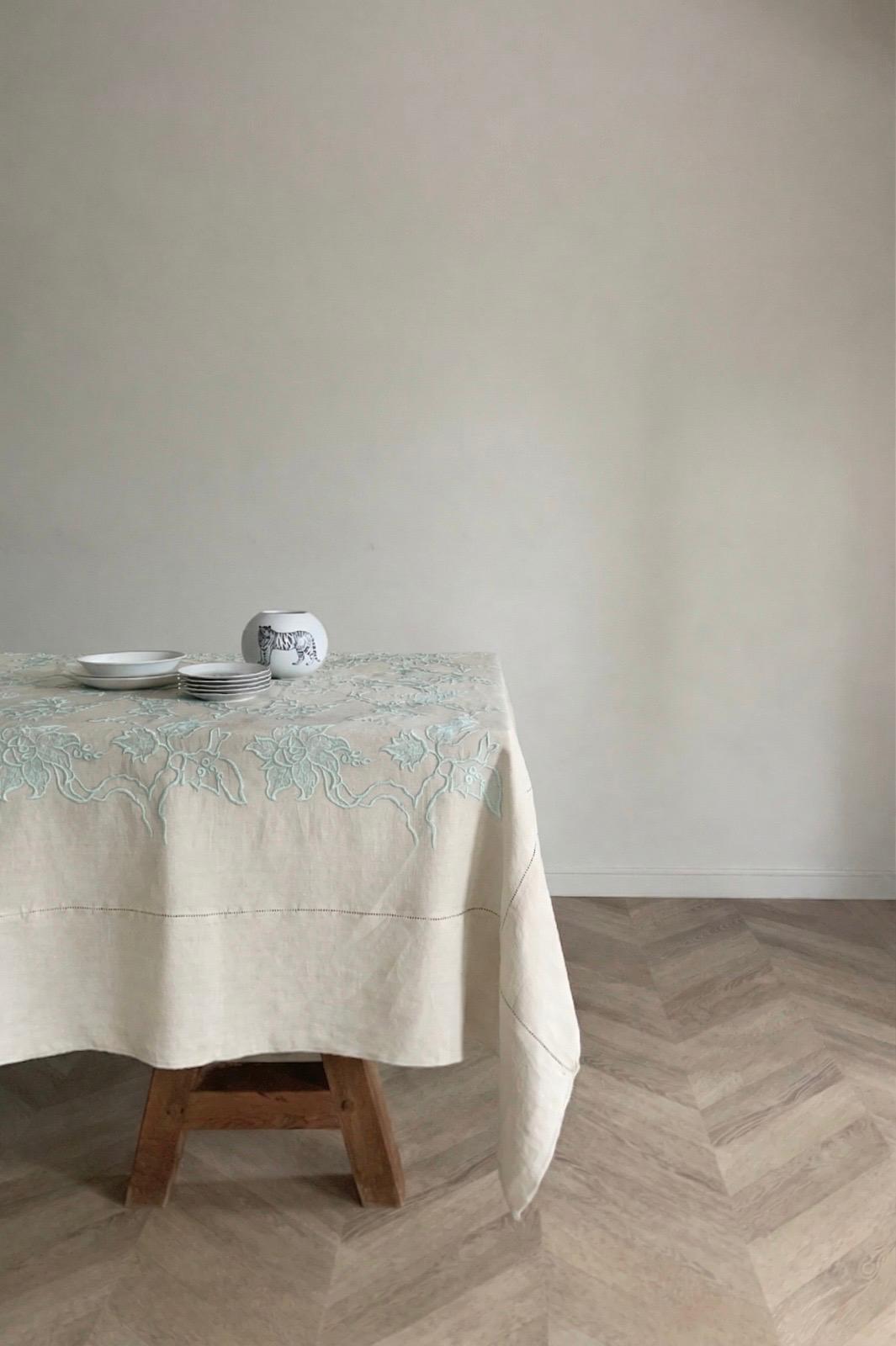 Mantel Bordado · Puro Lino lavado · Diseño Paisley · Verde