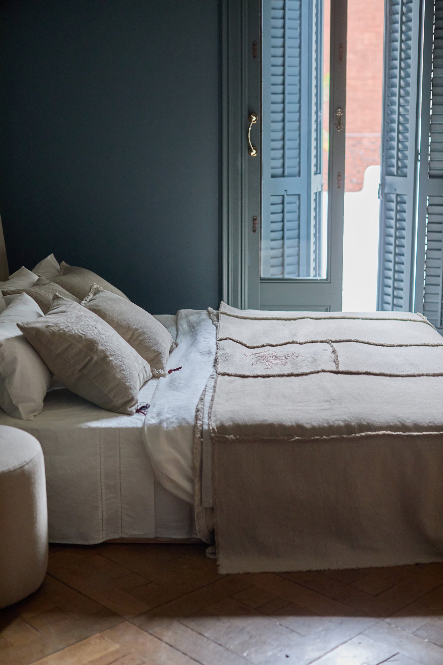 Plaid bordado · Puro Lino Lavado · Cardeña