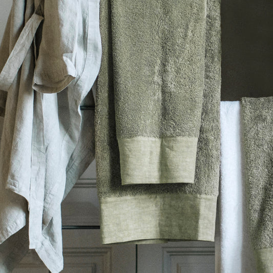 Toalla · Acabado Lino Lavado · Color Caqui