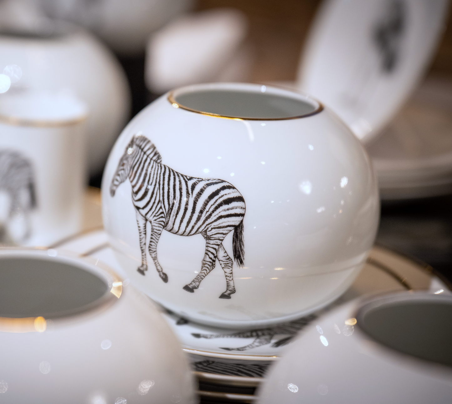 Jarrón pequeño · Porcelana de Limoges · Diseño cebra