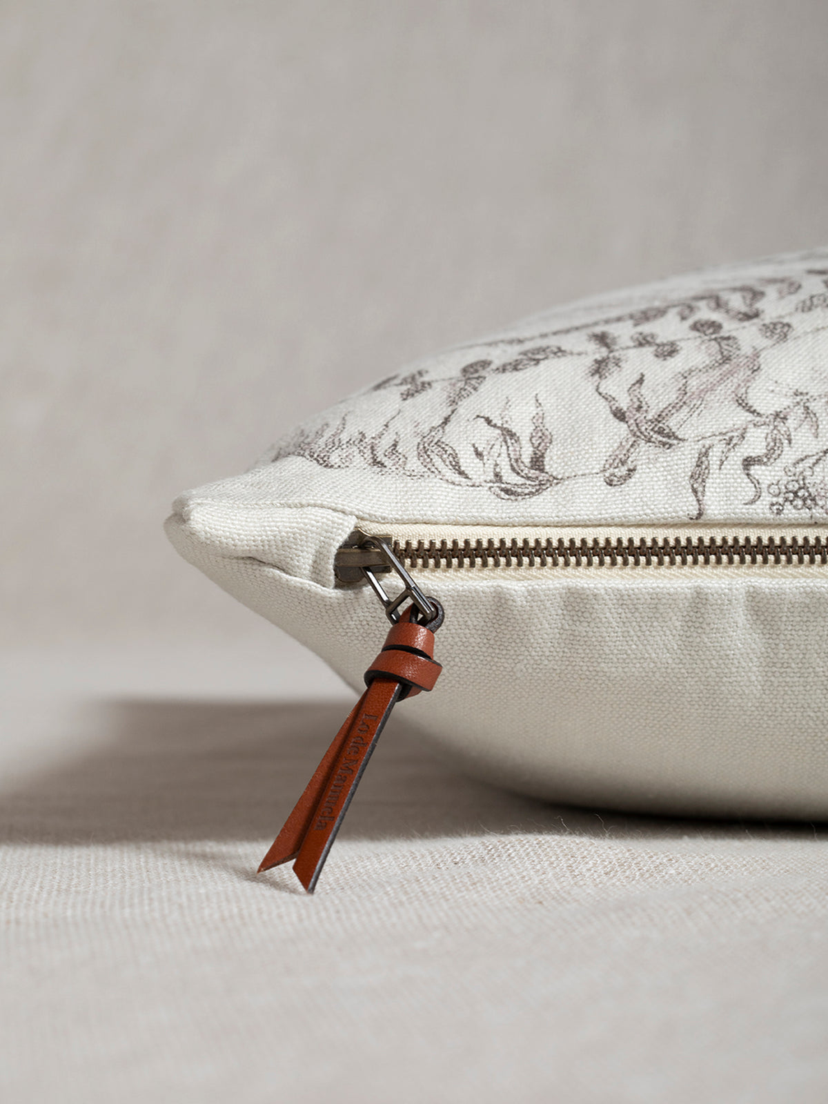 Funda De Cojín Estampado · Puro Lino Lavado · Diseño Garden
