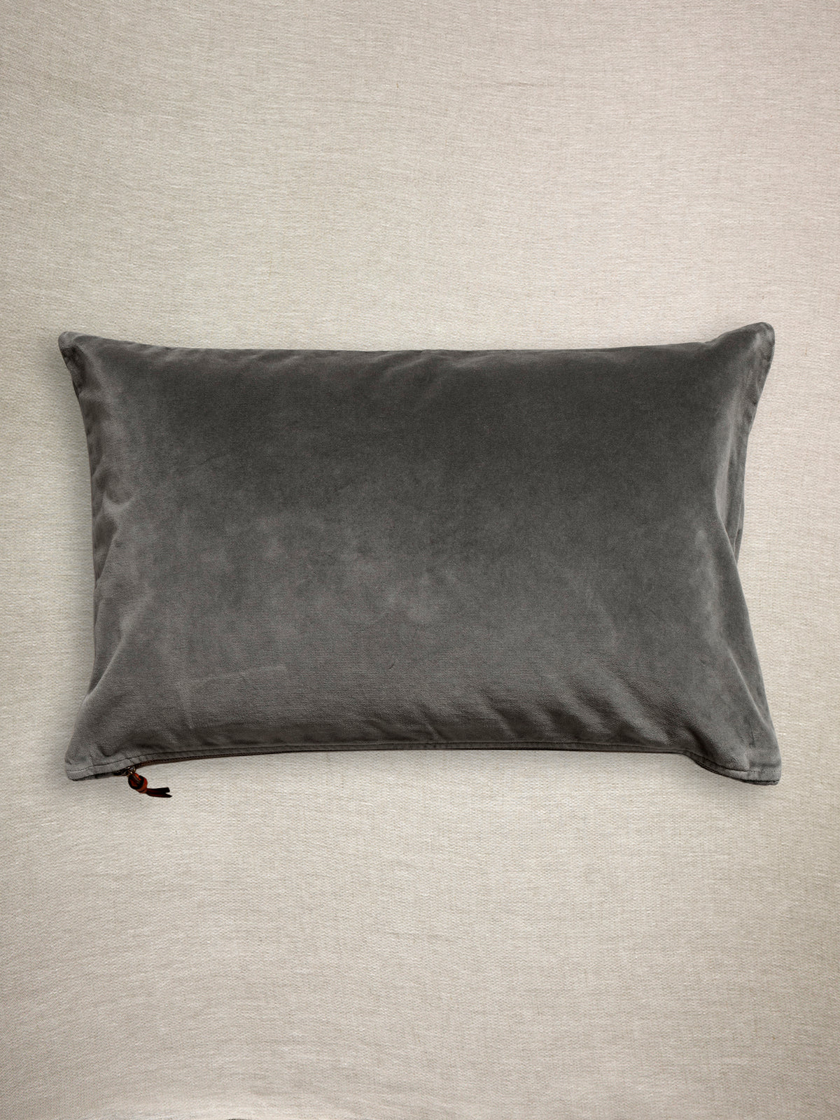 Funda De Cojín · Terciopelo Lavado · Gris Plomo