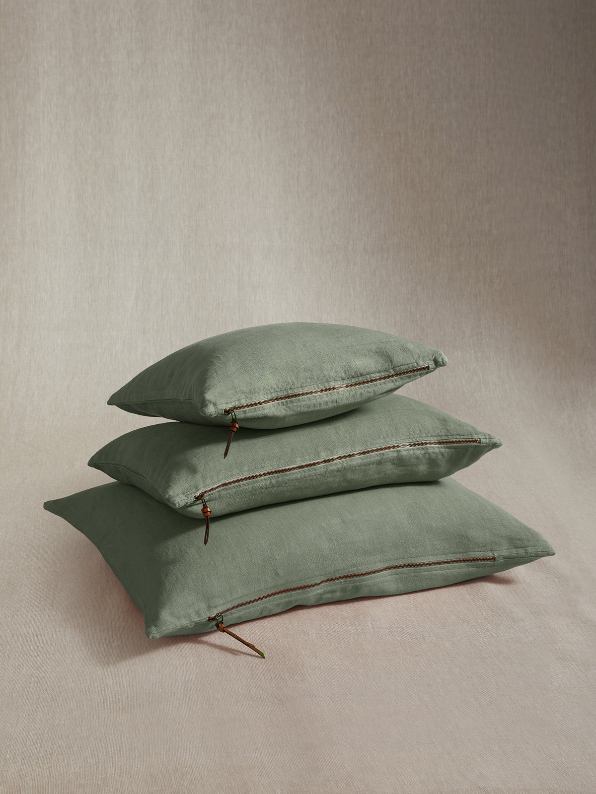 Funda De Cojín · Puro Lino Lavado · Verde Acacia