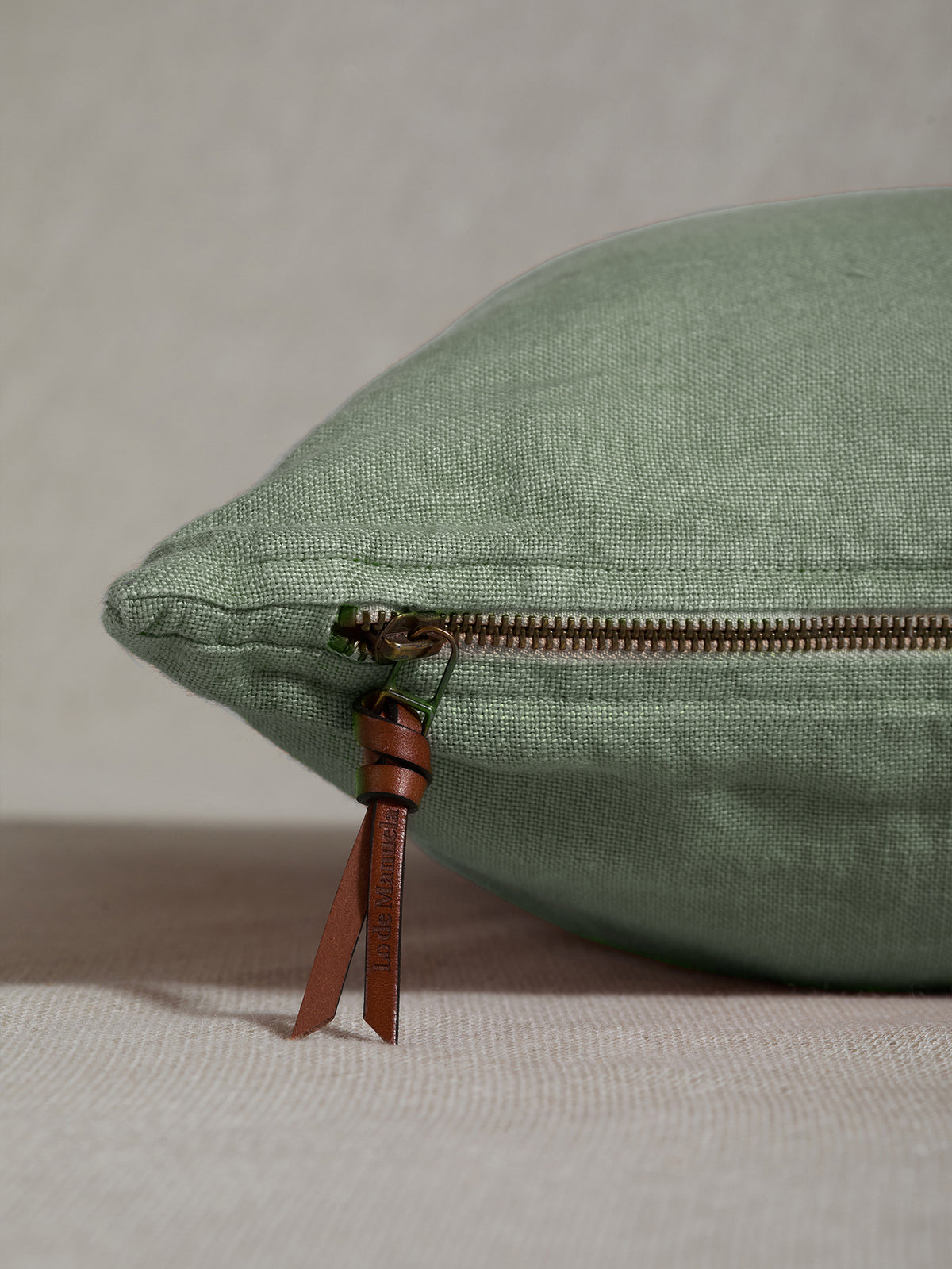 Funda De Cojín · Puro Lino Lavado · Verde Acacia