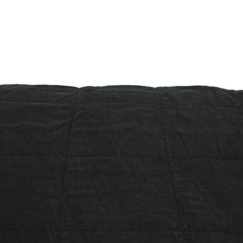 Edredon de lino puro lavado en color negro Lo de Manuela